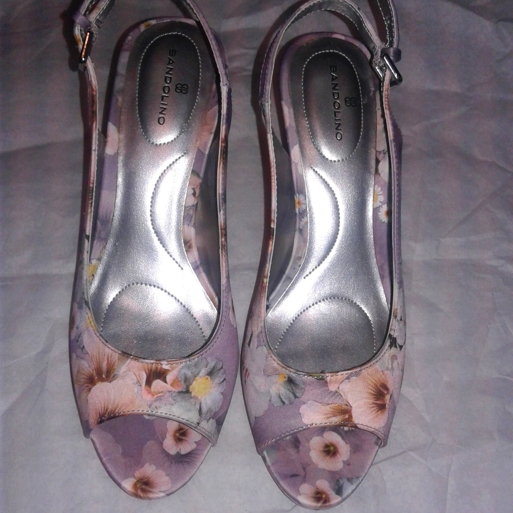 ❤FLORAL NINE WEST HEELS SIZE 7.5